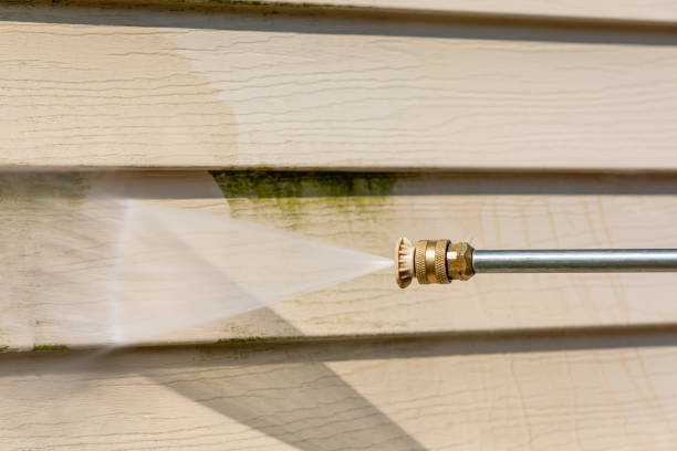 Best Commercial Pressure Washing  in Suamico, WI